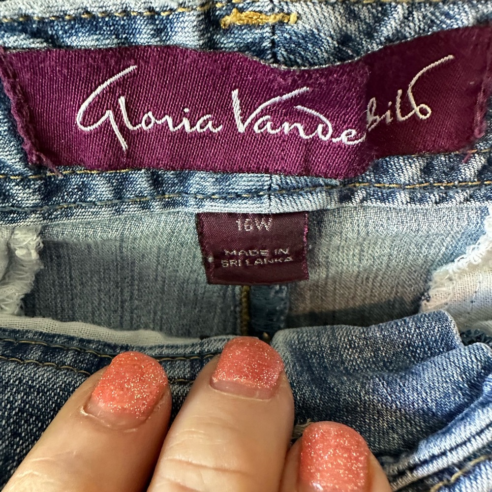 🌸 Gloria Vanderbilt 16W Cropped Jeans Floral Embroidered Capri Blue - Picture 4 of 9